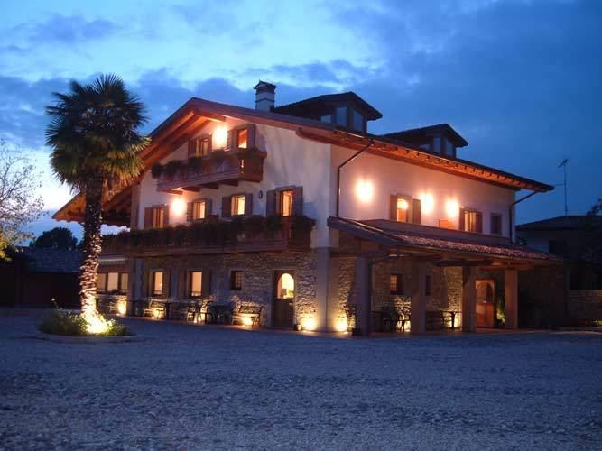Wine Resort Colle Villano Faedis Buitenkant foto