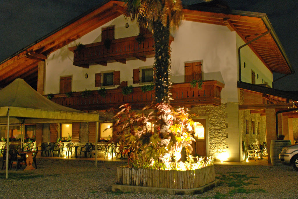 Wine Resort Colle Villano Faedis Buitenkant foto
